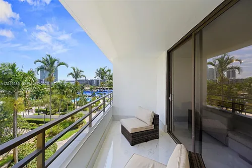 500 Three Islands Blvd Photo 1