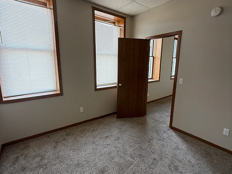 509 1/2 Sinclair Lewis Ave #8 — Photo 6