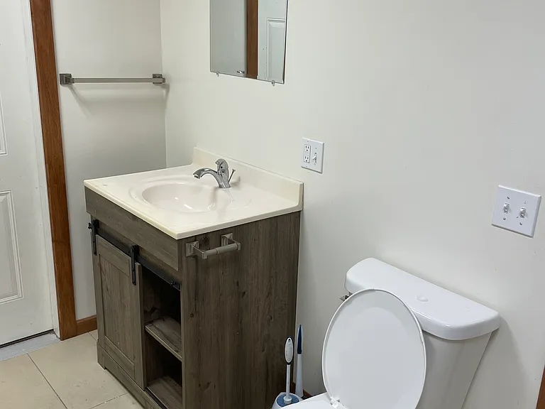 514 Loras Blvd #1 — Photo 9
