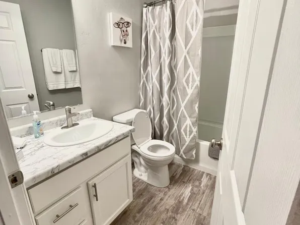 2602 N Bennett St #2, Appleton, WI 54914