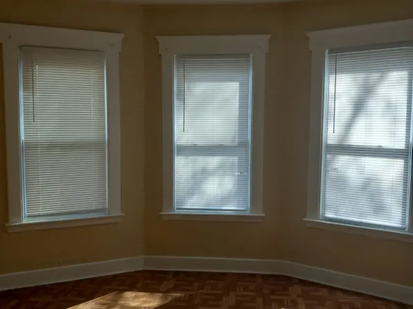 48 Hurlburt St #3, New Haven, CT 06519