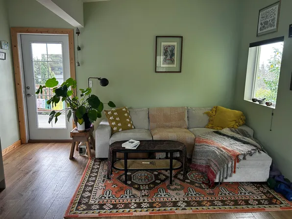 923 19th St, Port Townsend, WA 98368