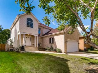 S678 Robbins St, Winfield, IL 60190