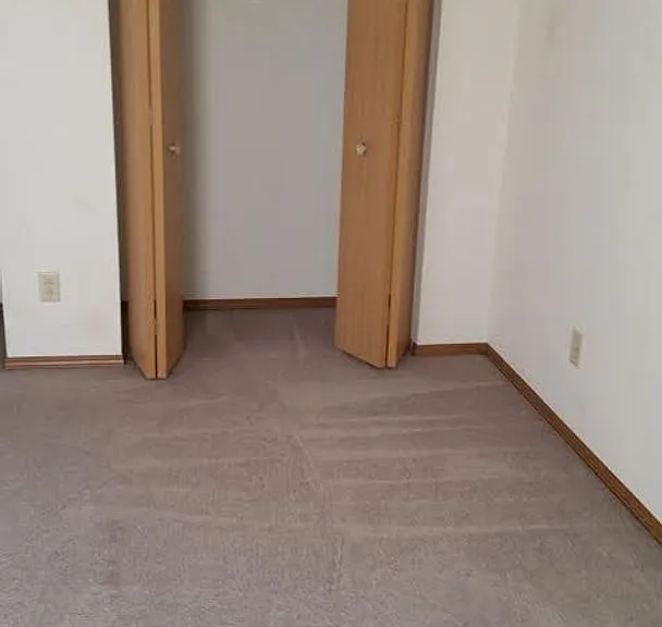 705 Maquoketa Townhome 1/2 Ia 1/2 #1/2 — Photo 3