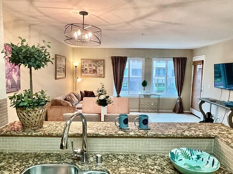 8889 Caminito Plaza Centro #7229 — Photo 15