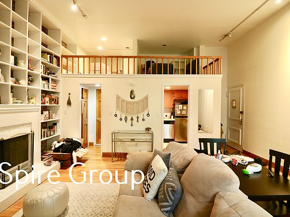 3rd image of 107 W 69th St APT 1A