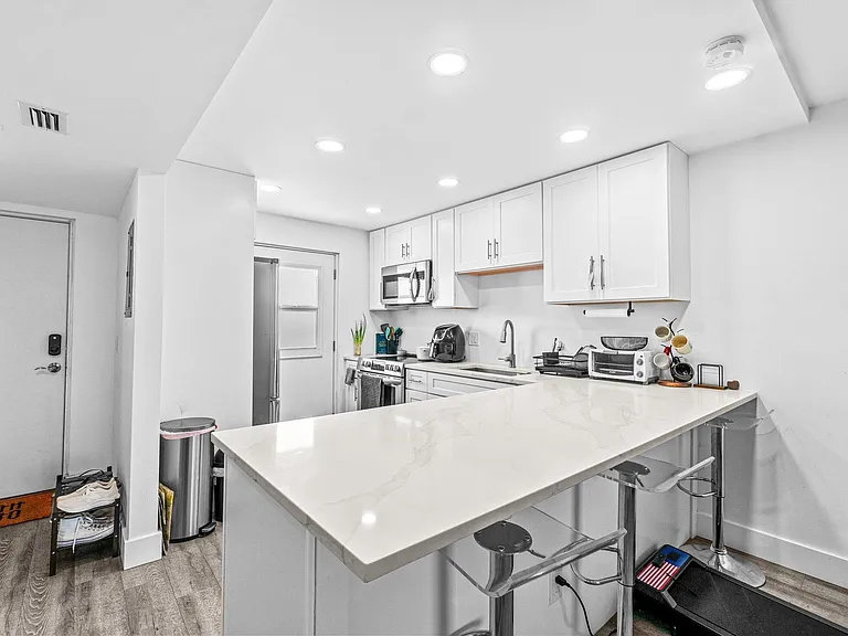 5961 NW 2nd Ave #Penthouse E — Photo 6