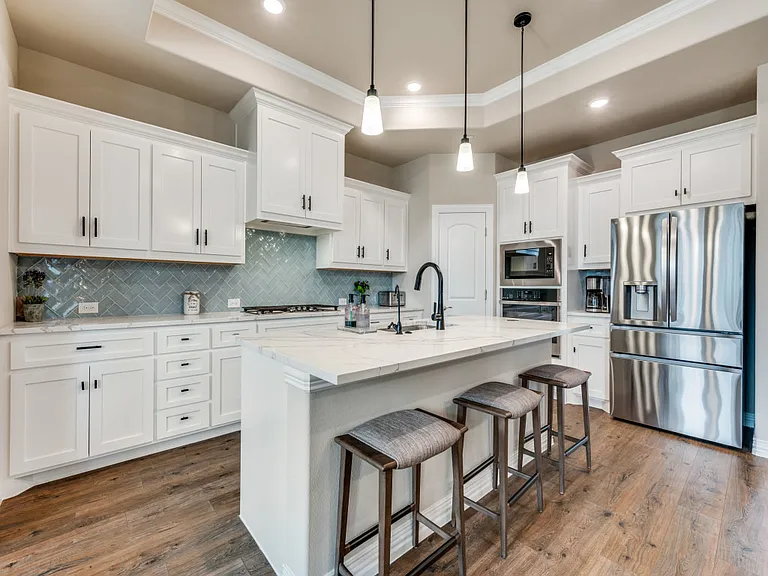 4300 Carrera Dr — Photo 4