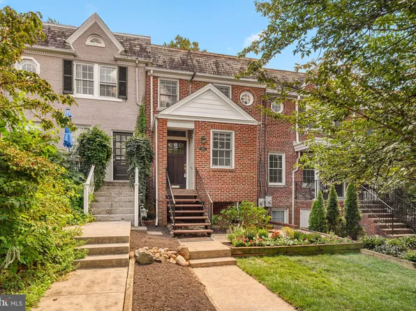 3762 W St NW, Washington, DC 20007