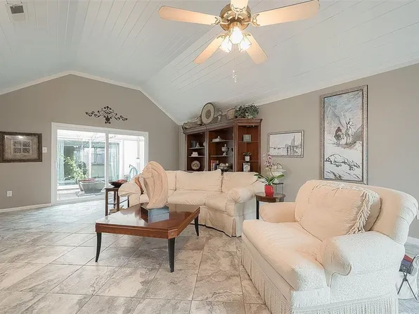 2812 Camelot Lane #1, Missouri City, TX 77459