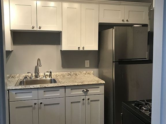 5th image of 2079 Douglass Blvd APT 5
