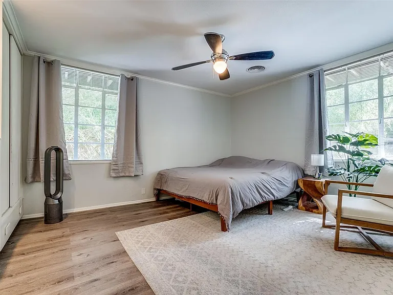 10208 Lake Gardens Dr — Photo 21