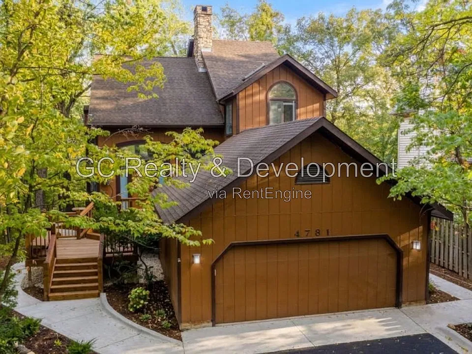 4781 Woodcliff Ln