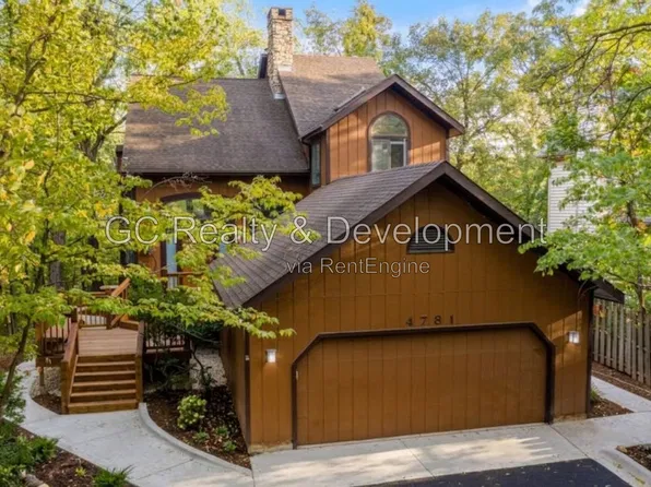 4781 Woodcliff Ln, Palatine, IL 60067