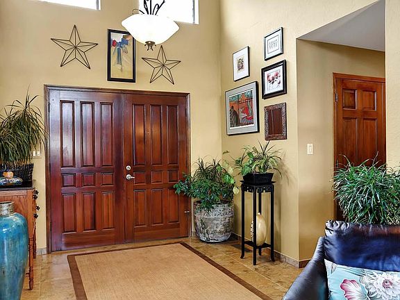 5th image of 10524 Calle Alba NW