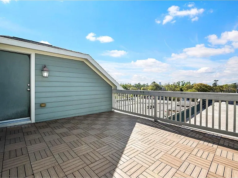 1129 Beasley Hills Ln — Photo 3
