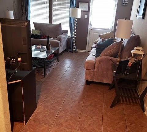 3rd image of 2103 Diamond Crest Dr