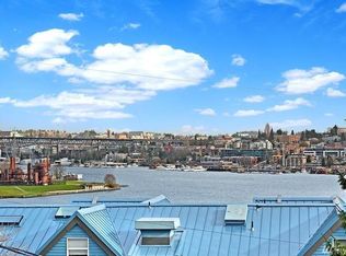 2419 8th Ave N APT 302, Seattle, WA 98109