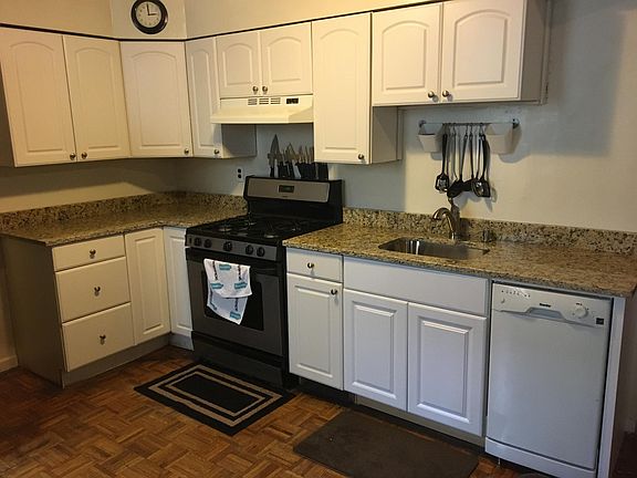4th image of 1632 Mount Vernon St #2