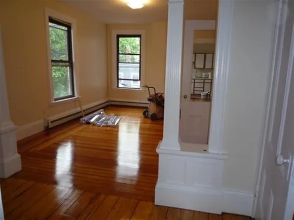 320 Somerville Ave APT 22, Somerville, MA 02143
