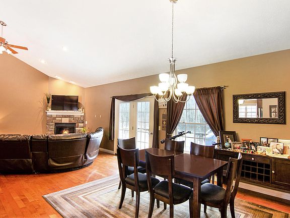 5th image of 22565 N Uldriks Dr