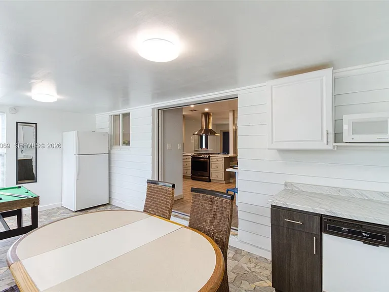 3039 Grant St — Photo 15