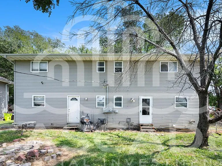 108 N Chestnut St #A — Photo 15