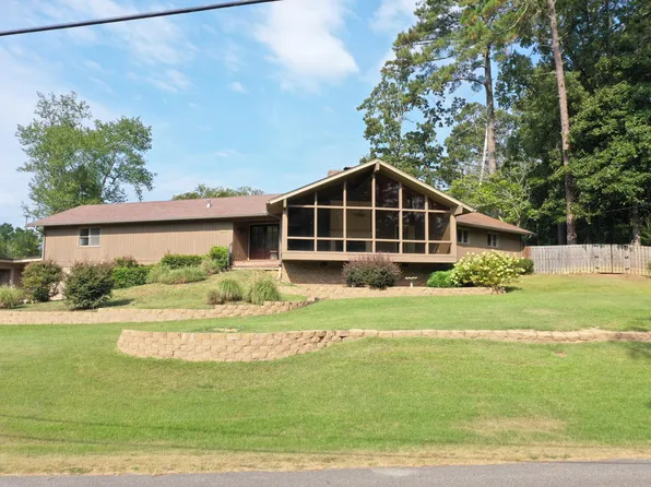 3228 Franklin Ave, Laurel, MS 39440