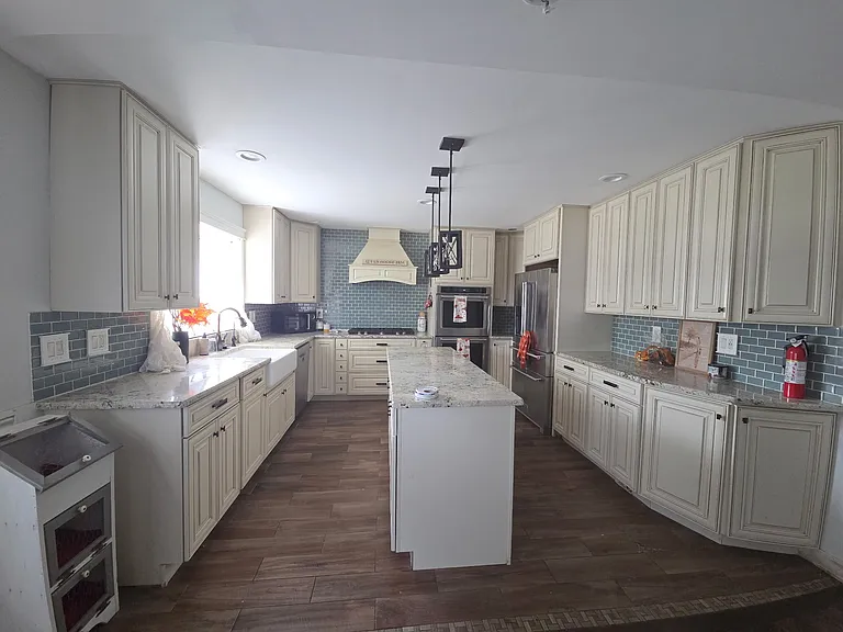 2516 W Johnsburg Rd — Photo 1
