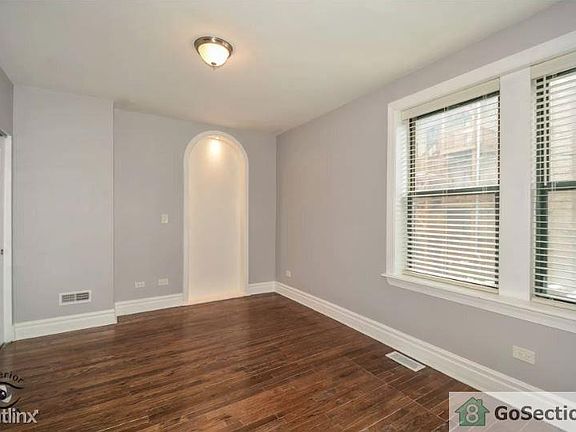 3rd image of 6639 S Kenwood Ave #Bs