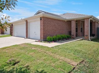 521 Port Arthur Dr, Little Elm, TX 75068