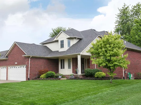 47655 Clairmont Ln, Chesterfield, MI 48047
