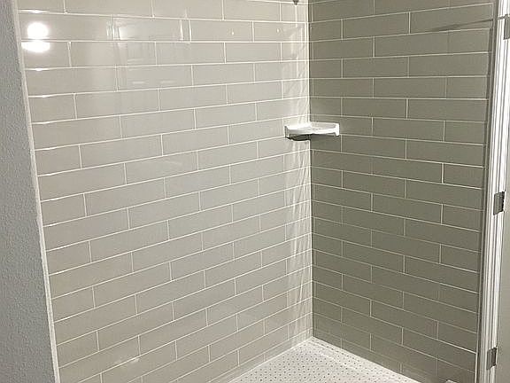 5th image of 4627 Burkett Cir