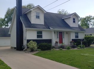 935 Adams Ave, Oshkosh, WI 54902