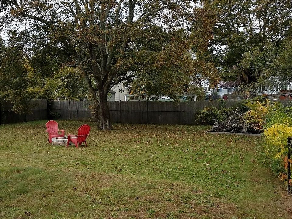 169 Pawtuxet Ter, West Warwick, RI 02893 Zillow