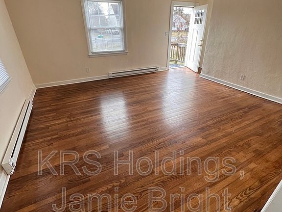 4th image of 1710 Watts Ln #1
