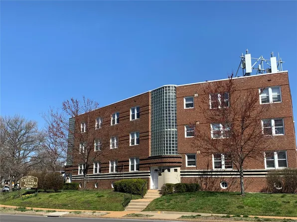 6401 Lindenwood Pl, Saint Louis, MO 63109