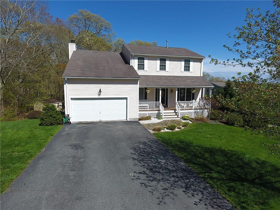 1st image of 20 Redwood Dr