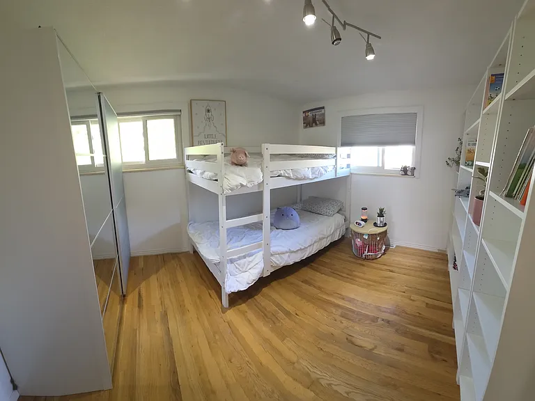 815 S Leyden St — Photo 18