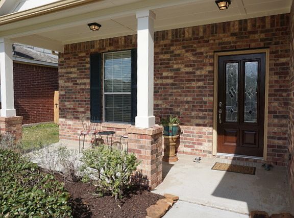 2nd image of 2884 Aurelia Ln