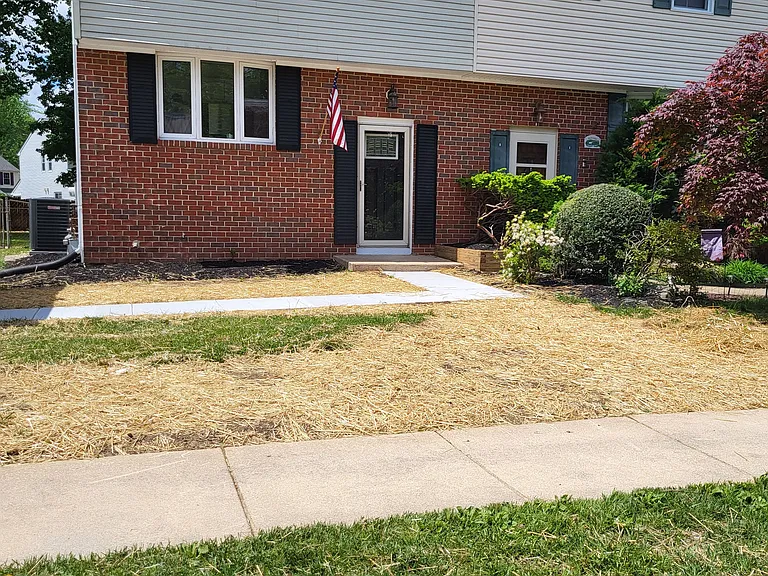 408 Laburnum Rd — Photo 28