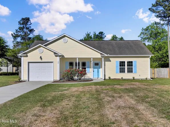 120 Boysenberry Fields Road, Maple Hill, NC 28454