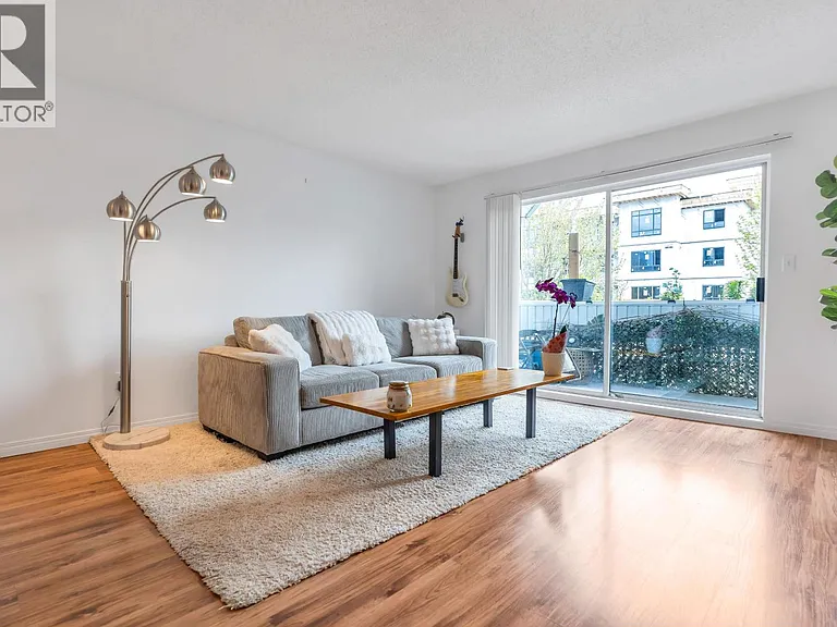2055 Suffolk Ave #30 — Photo 6