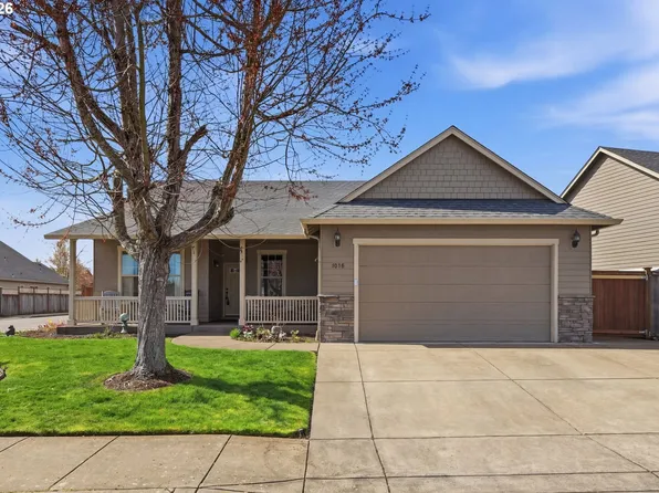 1076 S 40th Pl, Springfield, OR 97478