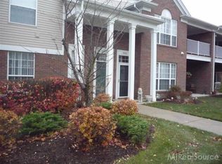 16808 Dover Dr #112, Northville, MI