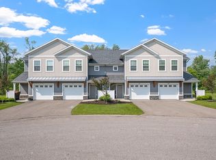 10502 Adams St #740, Holland, MI 49423