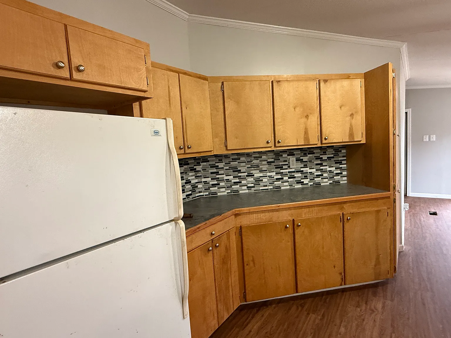 3 bed, $1,200 — Photo 3