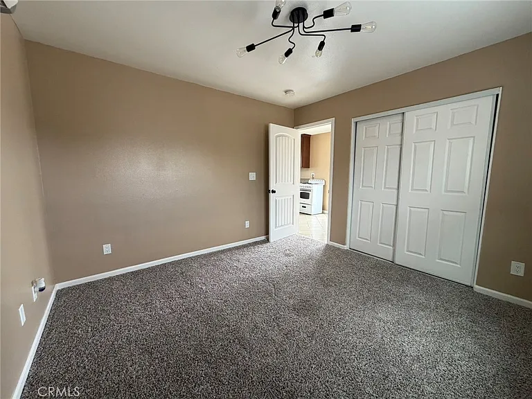 7654 Alder Ave — Photo 9