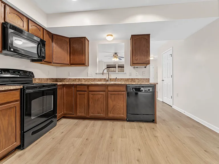 148 Hawks Run Rd — Photo 8