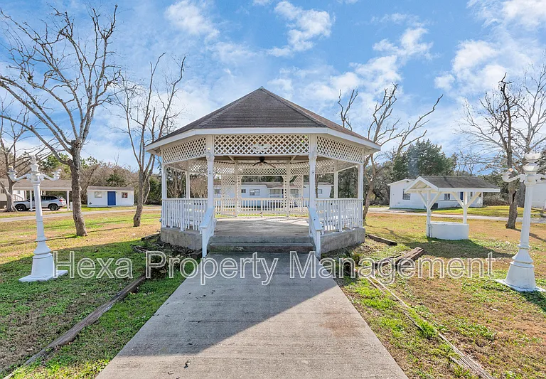 2511 FM 646 Rd N #4B — Photo 35